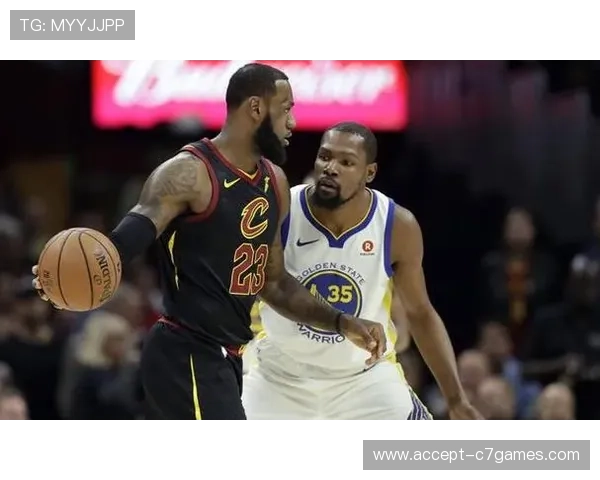 詹姆斯和杜兰特领衔 NBA 新赛季最强阵容预测 谁将成为总冠军最大热门